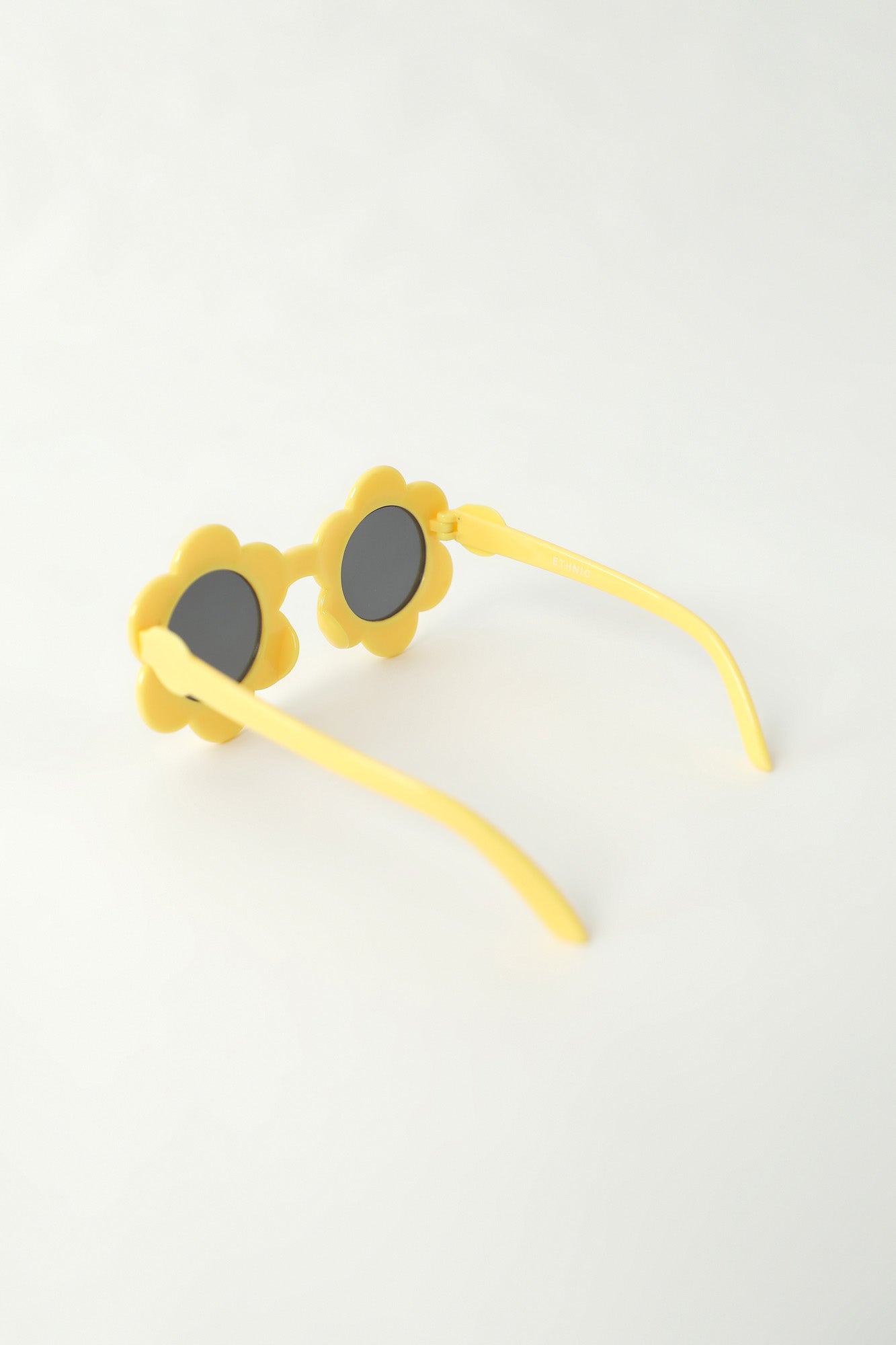 SUNGLASSES (E0024/411/104)