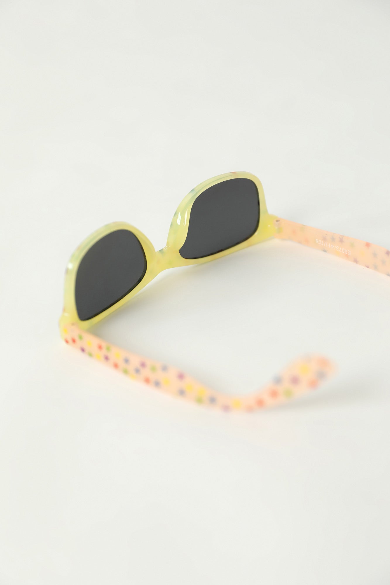 SUNGLASSES (E0073/411/106)